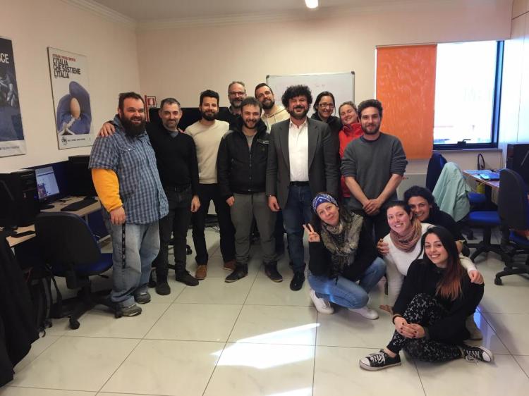 Allievi di marketing e comunicazione del prof. Americo Bazzoffia frequentanti il corso “TRADIZIONE E INNOVAZIONE NELLA LAVORAZIONE DEL LEGNO: DIGITAL DESIGNERS & MAKERS” presso la CNA Sostenibile di Viterbo